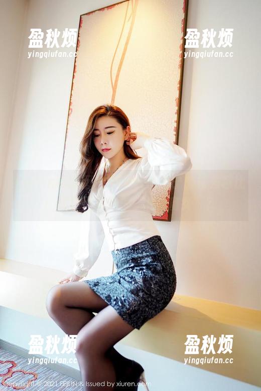 Feilin嗲囡囡 - SiByl李思宁的银发芭比：代理图库界的“白髮魔女”？