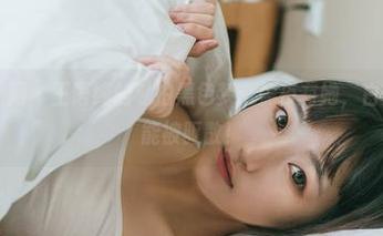 GIRLT果团网 – 王语纯的私拍黑色梦：黑夜有她，白天也随时可能被驱散！