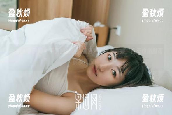 GIRLT果团网 - 王语纯的私拍黑色梦：黑夜有她，白天也随时可能被驱散！