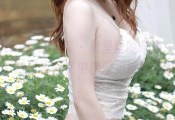 MFStar模范学院 – 裤里丝的奇遇—77qiqi的写真图集中你没见过的姿势