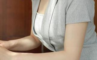 MFStar模范学院 – 金色的卷发、璀璨的水面，甜筒晓彤私房泳池小道消息