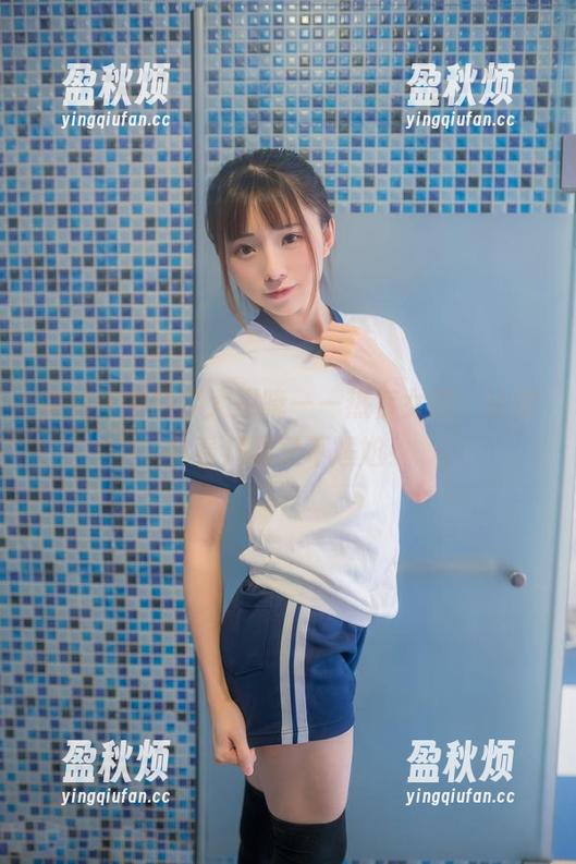 喵糖映画图库大揭晓——热裤女孩，让你多看几眼又不尴尬！