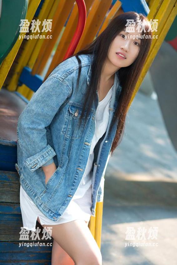TuiGirl推女郎-王依萌 TuiGirl推女郎 - 看见王依萌在图片中运动,突然想起来我也好久没去健身房了。