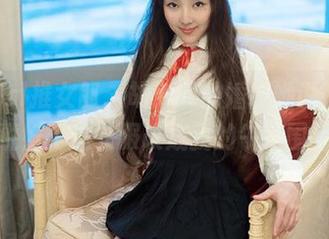 TuiGirl推女郎 – 胡允儿的婚纱她说好看，我说好把这衣服改成我的午餐围裙！