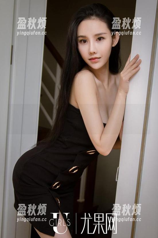 UGirls尤果网 - 司徒林的透明写真，一场无声的隐秘游戏。