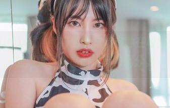 每一张Uhye(이유혜)的学妹都有种在校园里闲逛的感觉，作品的治愈力满分。
