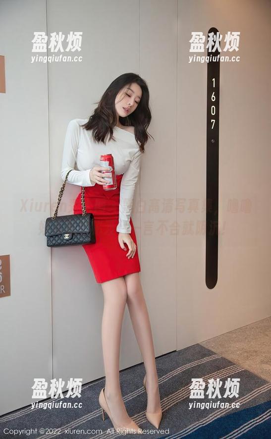 Xiuren秀人网-噜噜妞儿 Xiuren秀人网 - 黑白高清写真集,噜噜妞儿私房秘笈,一言不合就阴沉!
