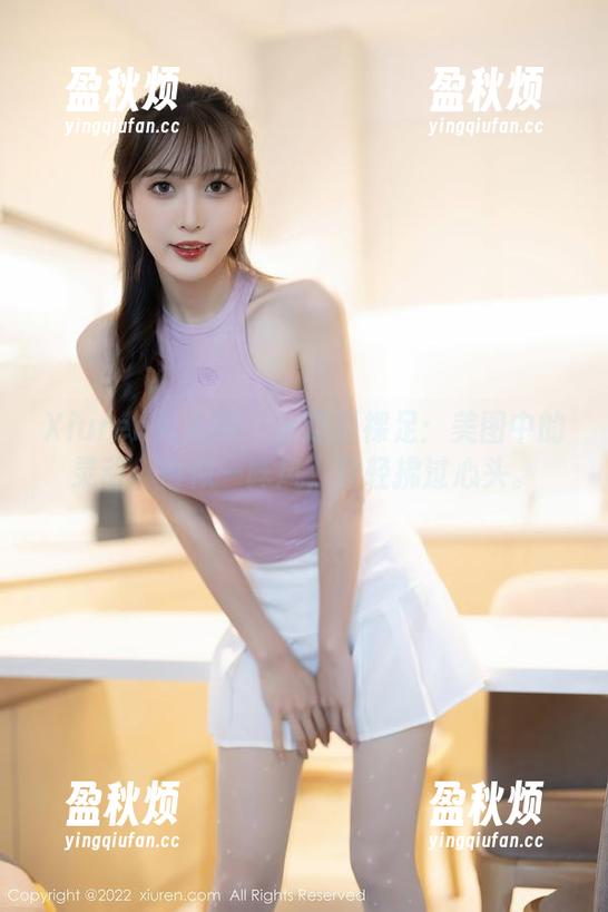 Xiuren秀人网 - 小逗逗裸足：美图中的灵动，恰似一阵风，轻轻拂过心头。