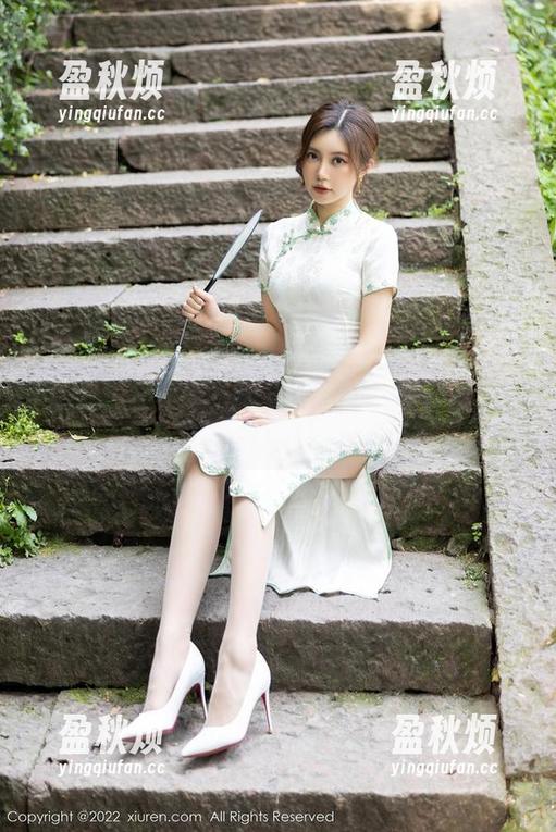 Xiuren秀人网 - 等等，王俪丁呀的睡衣写真究竟有多美？美图已经给出答案。