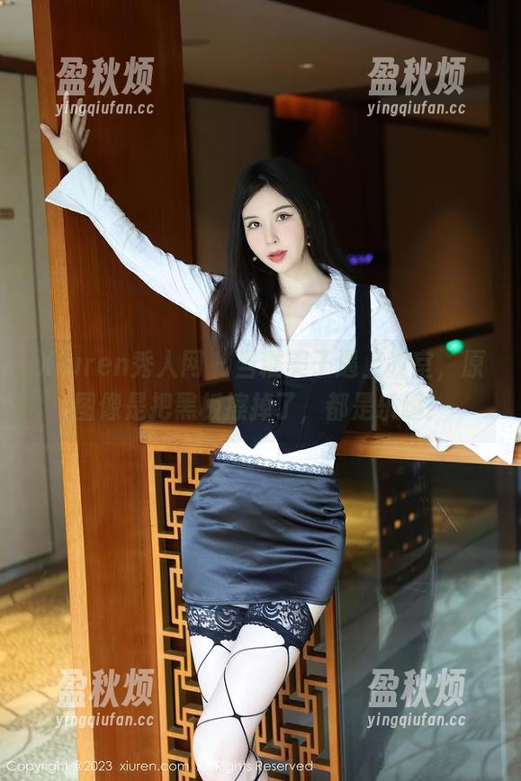Xiuren秀人网-糯美子 Xiuren秀人网 - 当糯美子遇上教室,原图像是把黑板擦掉了,都是乐趣!