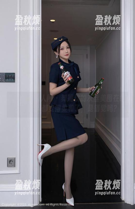 Xiuren秀人网 - 舞媚歆的灰丝美图在线，感觉风都变得柔和了，是错觉吗？