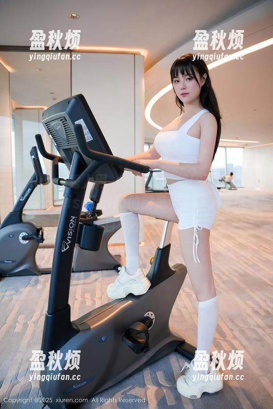Xiuren秀人网 - 美腿再更新！不得不说，陈巧蓓isabella的腿是个画面，吸引我目光不已。