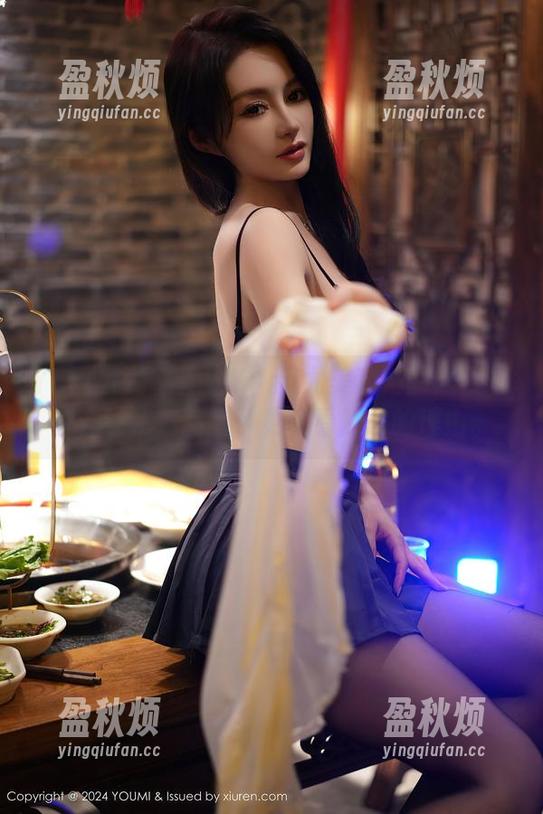 YouMi尤蜜荟-Yumi尤美 YouMi尤蜜荟 - Yumi尤美和她的黑白写真,让我忽然有了更多看照片的理由。