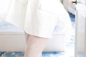 YouMi尤蜜荟 – 翻看周琰琳LIN的内衣写真更新，脑海里不禁走神了几次…
