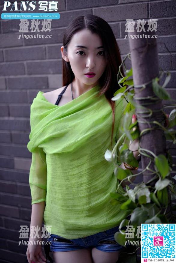 pans-兰心 pans - 兰心有一双连自拍都感到自愧不如的美足,快来分享她的写真集吧!