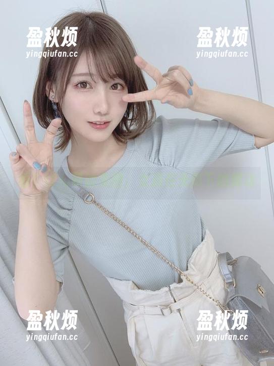 看！けん研的美图，女孩在光影下的舞动