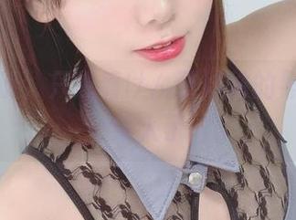 不想多说，只想看けん研妹妹的照片，太迷人了