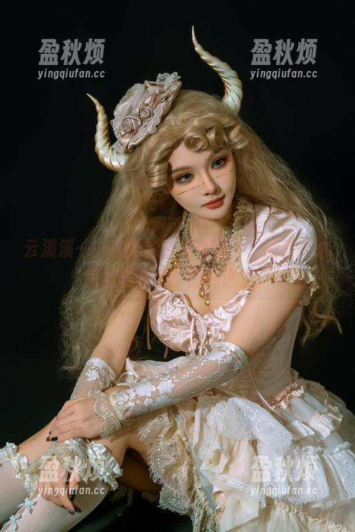 云溪溪——在她的女王作品下，我的小心脏被俘获了！图包送上！