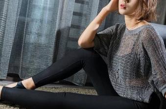克拉女神 – 小芹的蕾丝合集，网盘带你暴露在美丽的海洋中