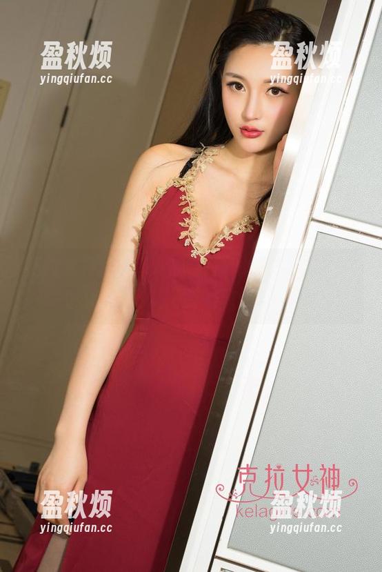 克拉女神-慕菲 克拉女神 - 慕菲的泳装原图,铁定是免费的,快来把眼福拿回家!