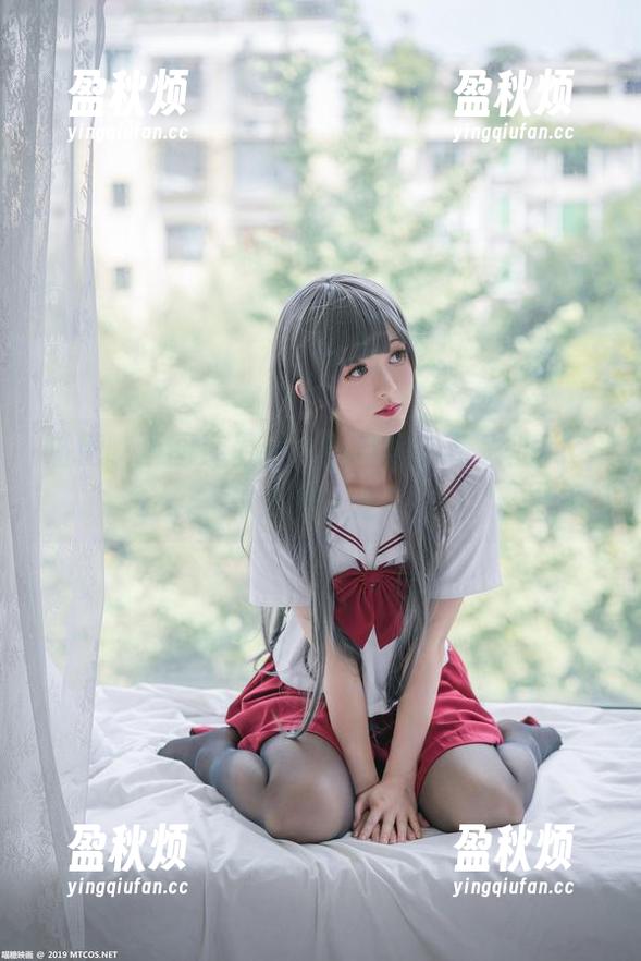 喵糖映画图库最新：红与黑的色彩游戏，球迷请入场！