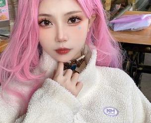 牛仔裤私拍乱想：大肉丸Amiee，时尚与自由的最佳诠释？