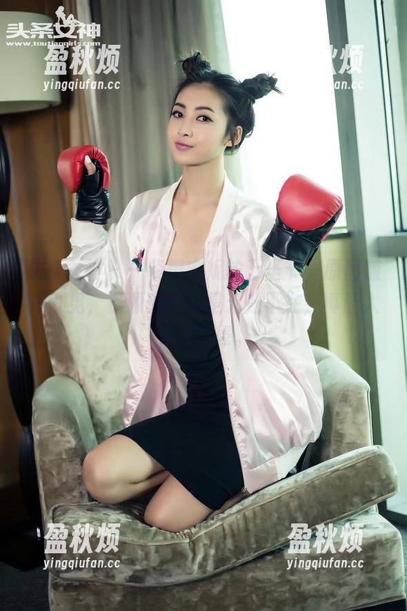 头条女神 - 一谈樊安妮的万圣节，原图随处可见，资源似乎也是无处不在，真让人有些眩晕。