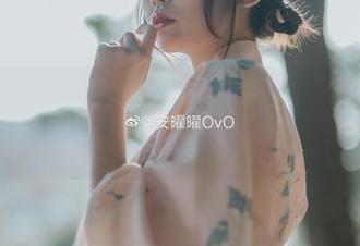 安曜曜的学妹COS，下载后满满都是青春的味道。