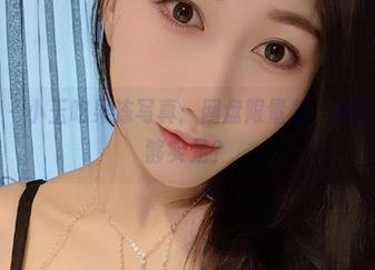 微密圈 – 小玉吃果冻写真：网盘限量款，谁说本钱不够实足？