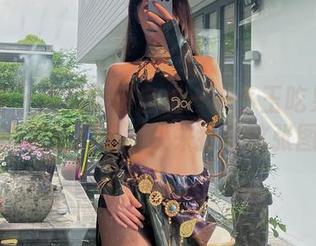 微密圈 – 我的定制自拍——小玉吃果冻已经理论到照片里，快来探秘这张图片！