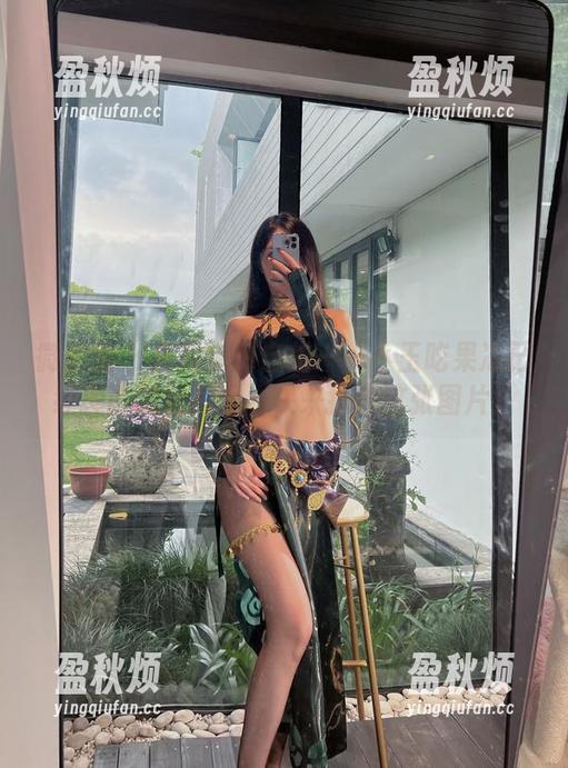 微密圈 - 我的定制自拍——小玉吃果冻已经理论到照片里，快来探秘这张图片！
