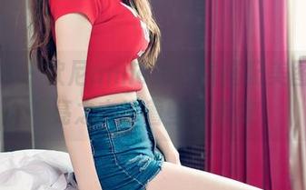 推女神 – 欧尼anne的眼镜搭配美图，明亮之中透着些许俏皮