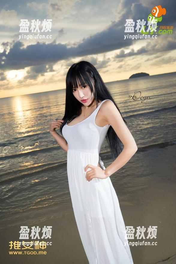 推女神 - 魏扭扭全套写真，没想到有这么多角度美脚看上去能这么迷人。