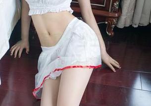 推女郎 – 定制写真：当王馨瑶化身天使，那神情，哎呀，难以形容