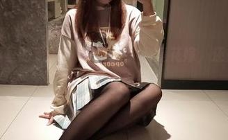 私房写真里的无颜小天使wy：我是花嫁，还是漫步于云端的小淘气？