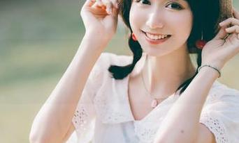 体操服vs.木棉棉OwO：截图中的每一帧都在低语，原图也默默见证了。