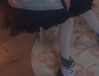 你见过短裤和俏皮的组合吗？木花琳琳是勇者高清作品集等你发掘。