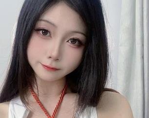 末夜787和她的定制套装，图集里充满了意想不到的邂逅，谁能猜到呢？