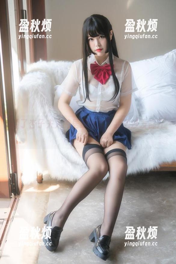 杏子夫人 看了杏子夫人的居家图片,我的沙发都开始冒泡了…