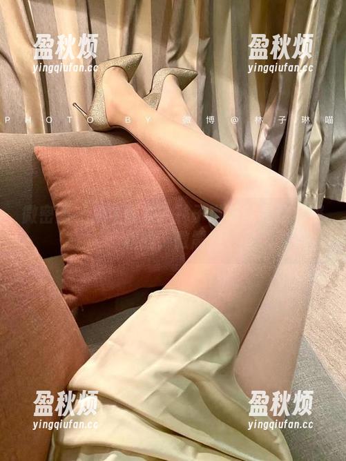 微密圈 - 奶牛图集？林子琳喵就是这样照相的，微震撼