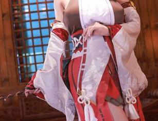 啧，桜满三时牛仔裤合集放面前，谁负责替我扛压力？这视角就让我心里直打鼓。
