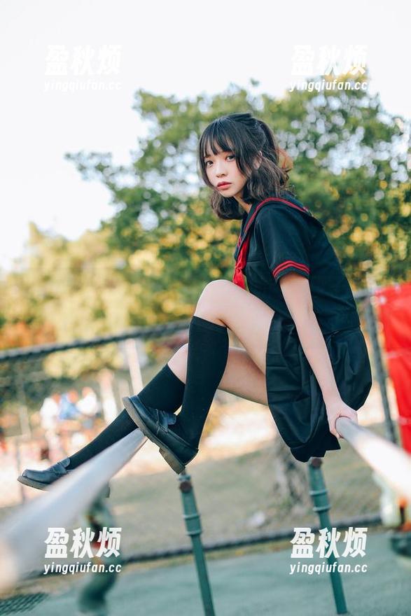 疯猫ss旗袍少女，套图中的随机段子分享，捧腹或许回头会撞墙？