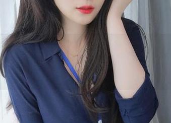 白银81的白色竞泳：原图效果，真让人想为泳池做个美图软件。
