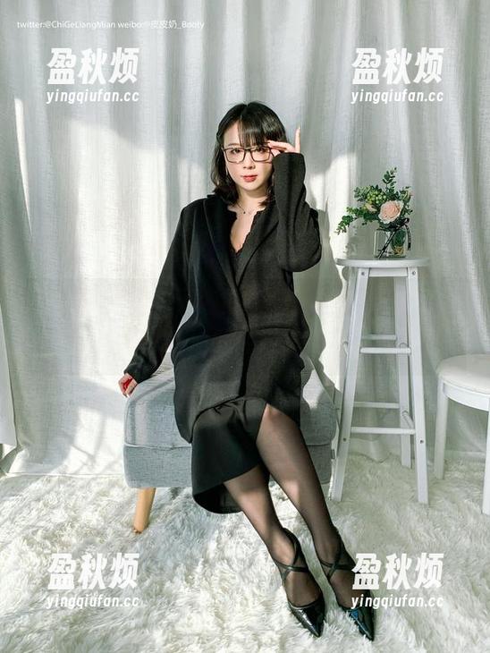 皮皮奶可可爱了啦 皮皮奶可可爱了啦的黄金内衣jk,高清照片,你敢点进去吗?