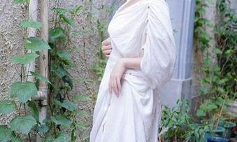 秀人网 – 何梦兮Stacy无圣光的运动秀：只剩真实和原图的纠缠