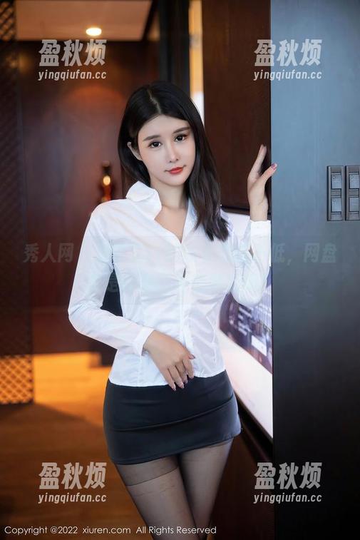 秀人网 - 奈奈Fox的泳衣逼格不低，网盘才是作品的最佳展览馆！