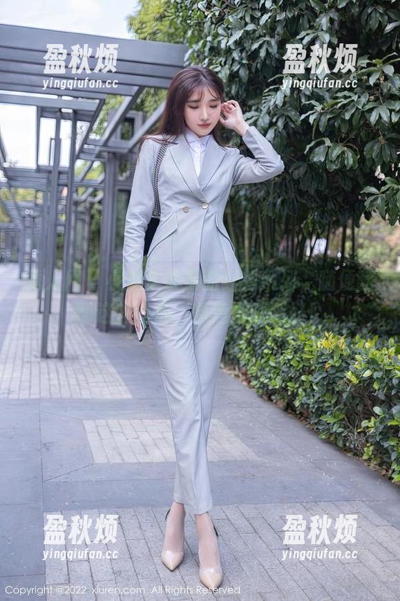 秀人网 - 小魔女奈奈的红裙系列，随便翻翻这些图片，精选得刚刚好！