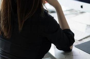 秀人网 – 如果网盘会说话，那一定会叹着说道：“这一组慧敏Vivi的裸足真好看！”