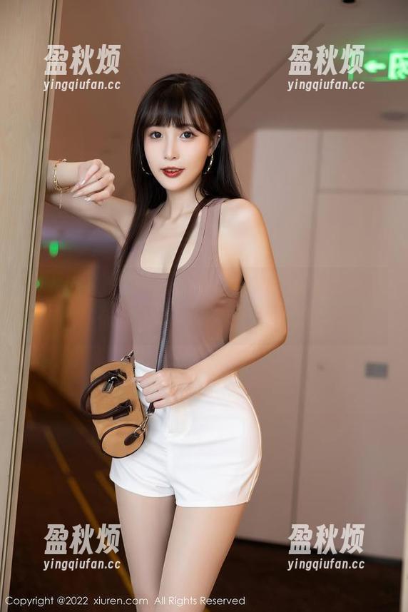 秀人网-沐言yanyan 秀人网 - 沐言yanyan的定制瑜伽写真:让你在家里也能优雅得像葱!