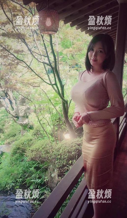 微密圈 - 在线玩转童小芯的礼服，这颜值没得说！
